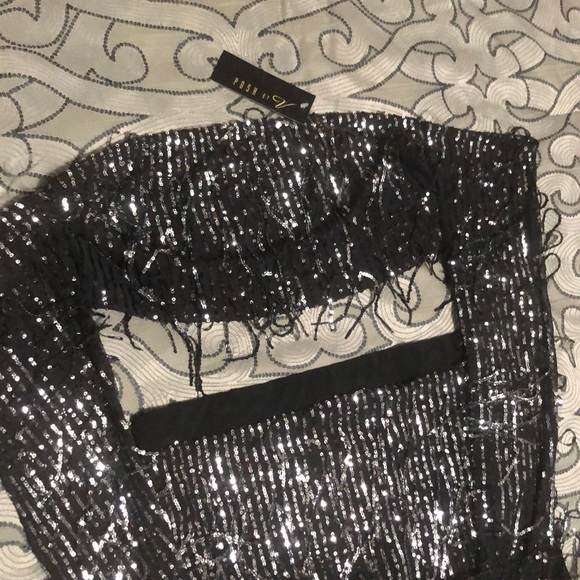 Be the life of the party in this Sexy Two Piece - Picture 6 of 7